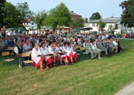 28.08.2011 Dożynki Parafialno-Gminne i pożegnanie Ks. Proboszcza Ireneusza Fedec 