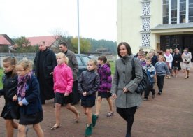 23.10.2012r. XV rocznica nadania imienia Jana Pawła II szkole podstawowej w Goździe Lipińskim