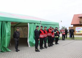 Ćwiczenia zgrywające nad Zalewem w Biszczy