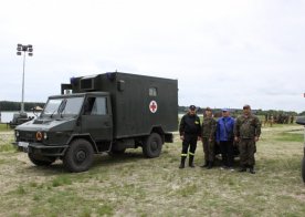 Ćwiczenia zgrywające nad Zalewem w Biszczy