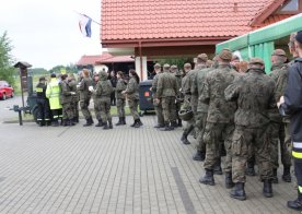 Ćwiczenia zgrywające nad Zalewem w Biszczy